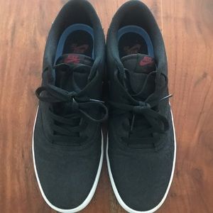 Nike - Black on Black Casual Sneakers